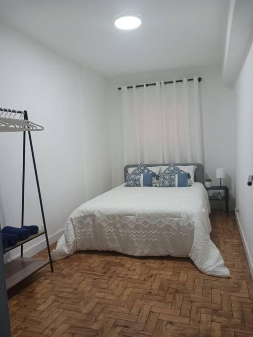 Simpatico Apartamento No Centro Lisbona Esterno foto